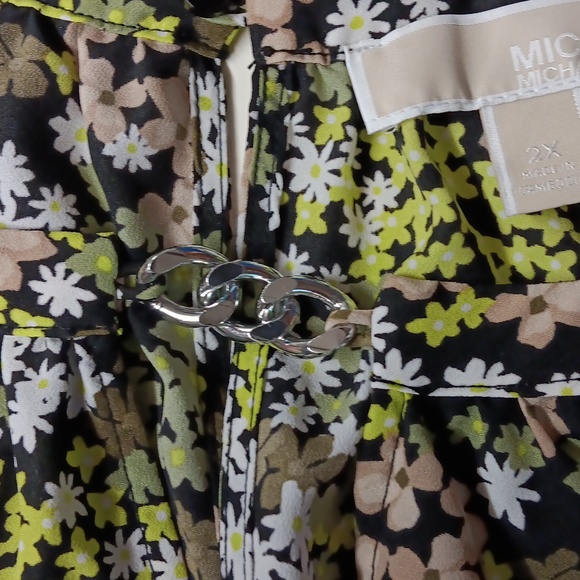 MK blouse - Picture 4 of 4